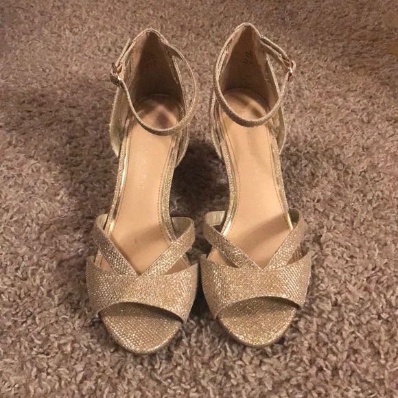 Kelly & Katie Shoes - Worn once! Kelly & Katie Gold Heels